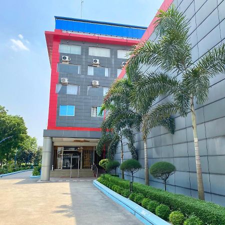 Cculb Resort & Convention Hall Gazipur Extérieur photo