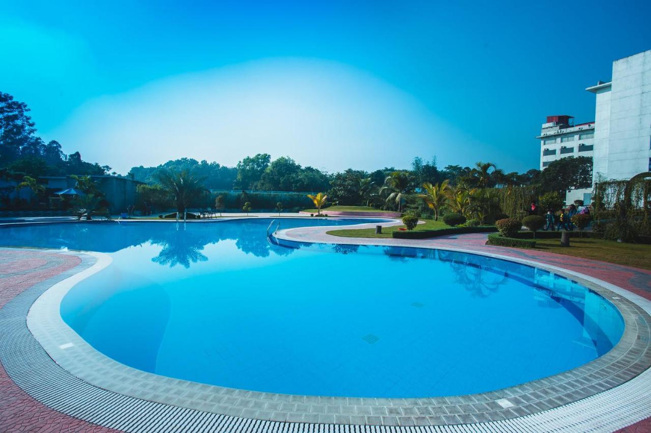 Cculb Resort & Convention Hall Gazipur Extérieur photo