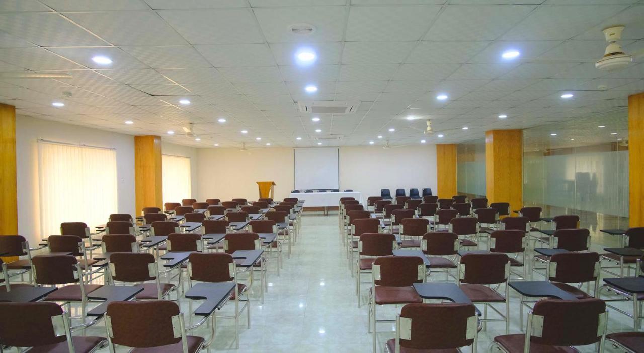 Cculb Resort & Convention Hall Gazipur Extérieur photo