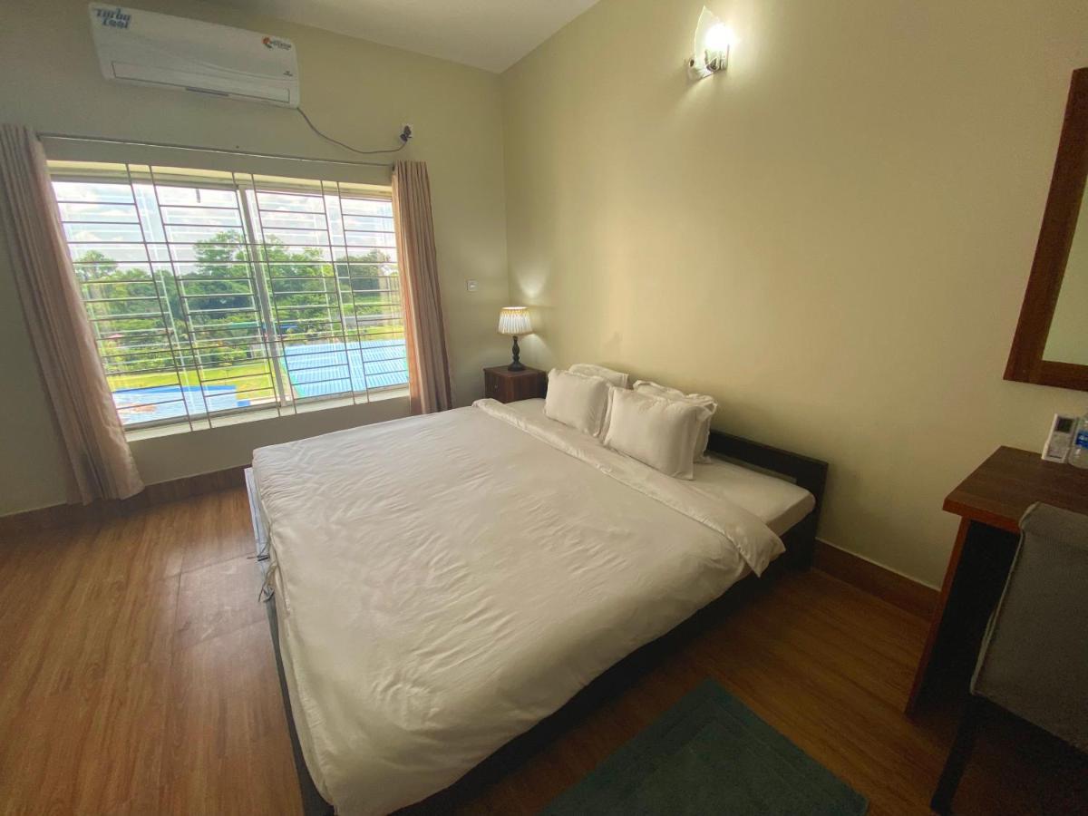 Cculb Resort & Convention Hall Gazipur Extérieur photo